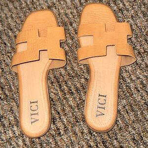 Vici Camel Textured Slide Sandals